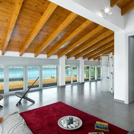 Sea Front Villa Gouvia
