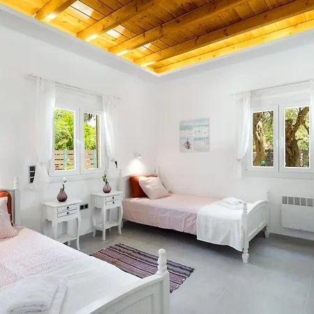 Villa Sea Front Gouvia