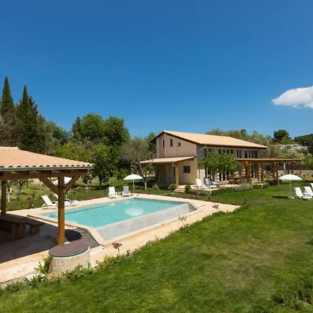 Villa Sea Front Gouvia